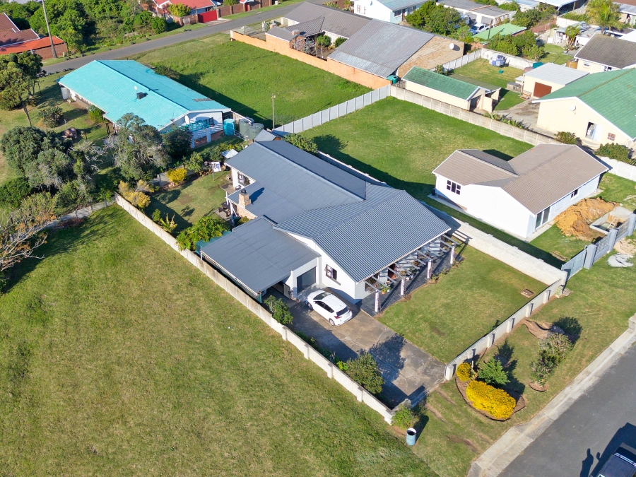 4 Bedroom Property for Sale in Kaysers Beach Eastern Cape